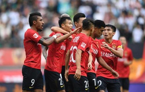 窗口期中超传出新动向,法兰克福再遭质疑,管理层表态——质疑声仍在,年轻球员得到机会的简单介绍 窗口期中超传出新动向,法兰克福再遭质疑,管理层表态——质疑声仍在,年轻球员得到机会的简单介绍