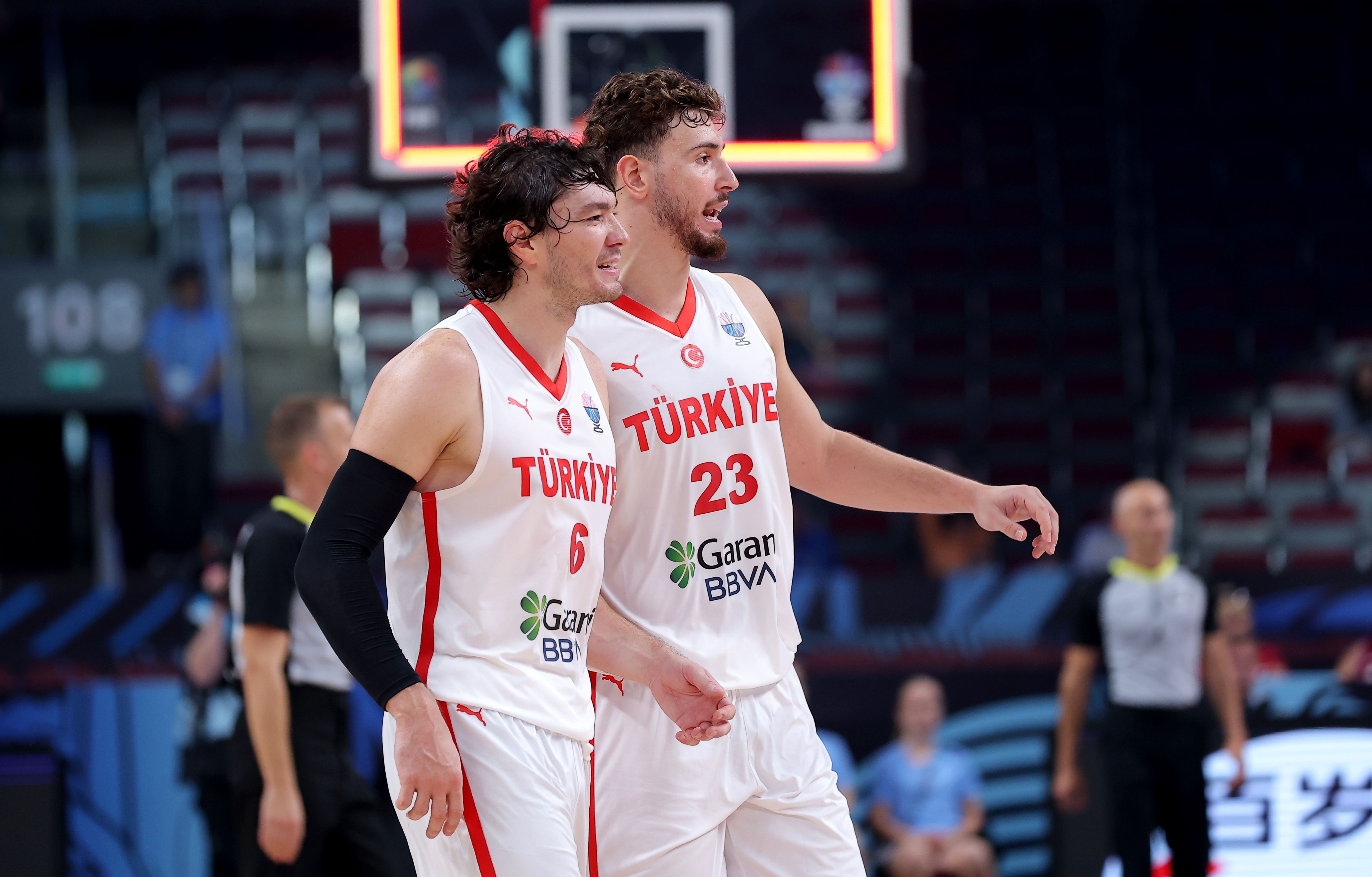 包含赛地聚焦——全明星赛赛前热度飙升;里昂调整名单;媒体盛赞;球队文化再被提及的词条 包含赛地聚焦——全明星赛赛前热度飙升;里昂调整名单;媒体盛赞;球队文化再被提及的词条