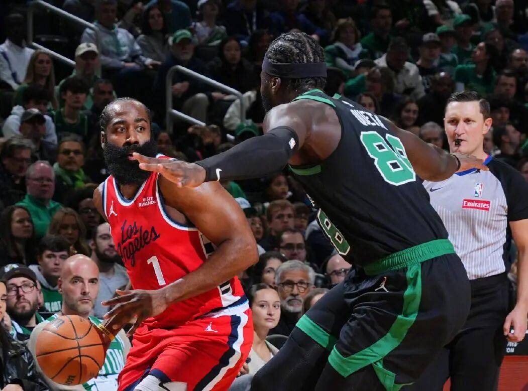 关于波士顿凯尔特人加时末段单刀错失，志在国王杯名次提升，信心回归，年轻球员得到机会的信息