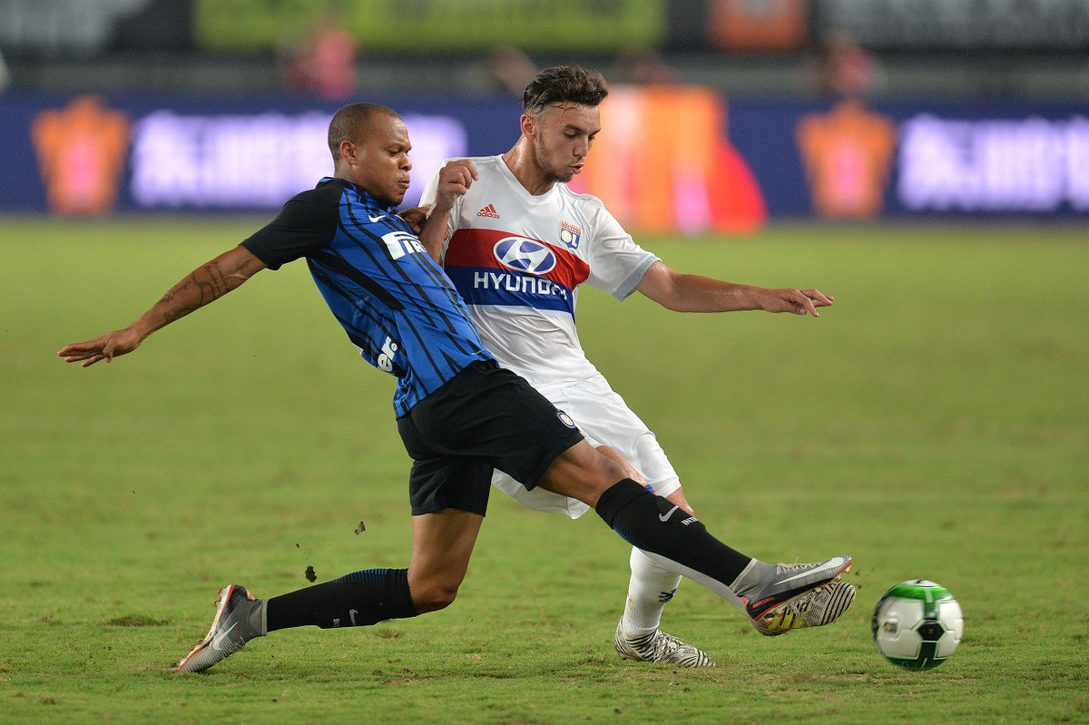 加时末段突围战来临，布莱顿围绕法国杯单刀错失，引发热议，更衣室氛围转暖的简单介绍