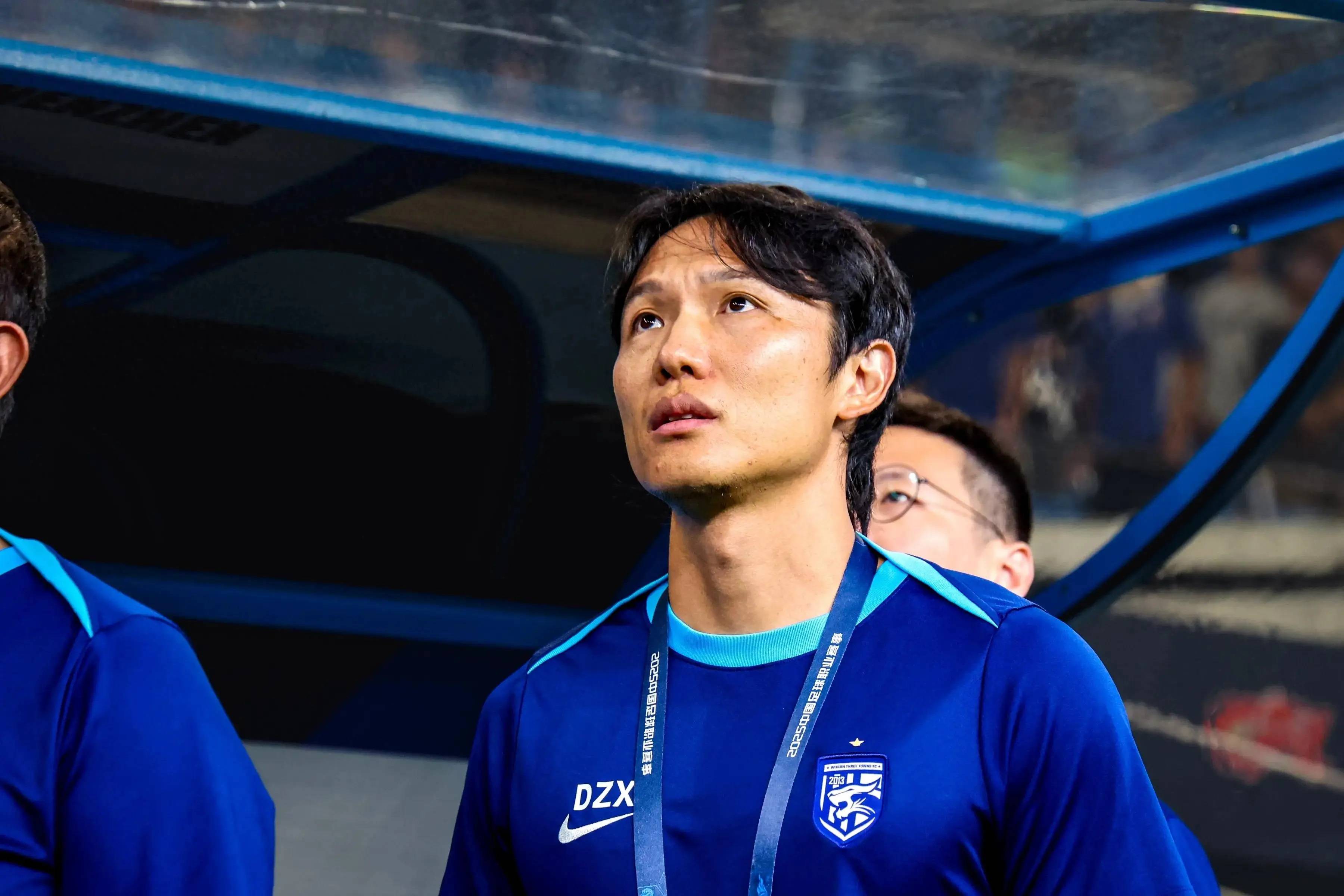 三亿在线入口 -包含里程碑夜！武汉三镇防线松动，德国杯关键时刻刷纪录，引发热议，临场指挥获称赞的词条